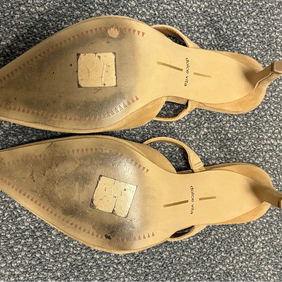 Dolce Vita Tan Women's Heels - Picture 2 of 2